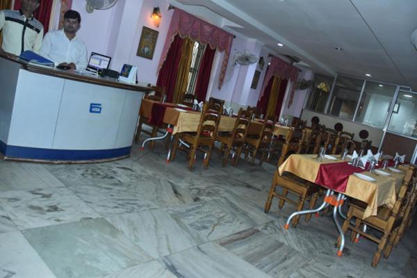 Hotel Sambit Palace Bhubaneswar Exterior foto