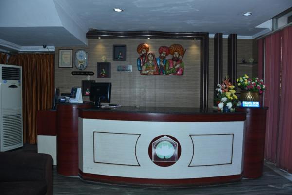 Hotel Sambit Palace Bhubaneswar Exterior foto