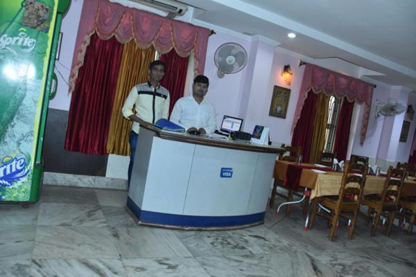 Hotel Sambit Palace Bhubaneswar Exterior foto